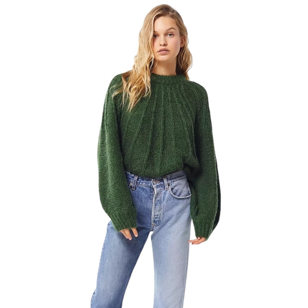 Urban Outfitters Green Martha Slouchy Knit Pullover Crew Neck Sweater Small
